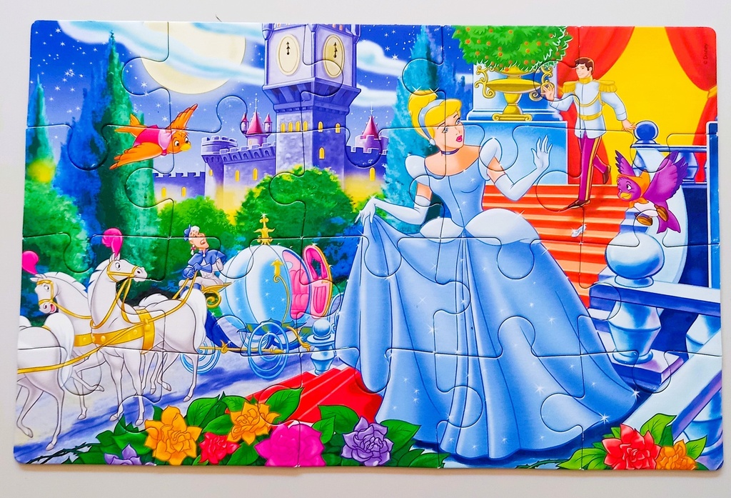 Puzzle disney princesses 20p - CLEMENTONi