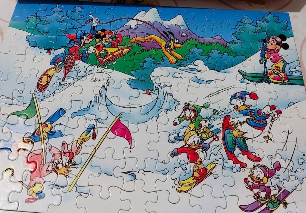 Puzzle "Mickey et cie au ski" vintage 99p - FAVORiT 