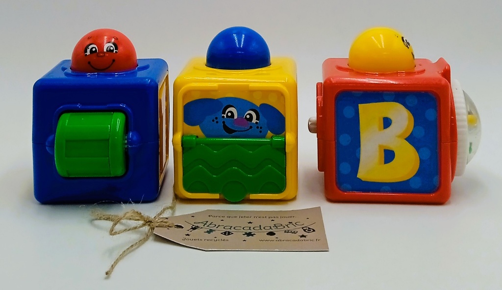 Cubes d'activités A B C- FiSHER PRiCE