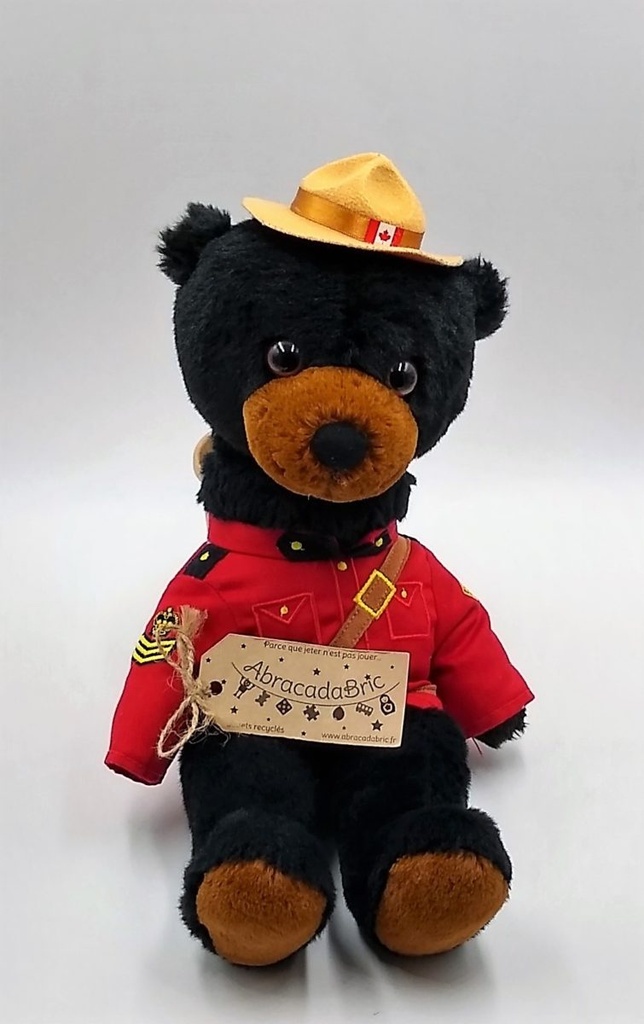 Ours sergent Blackbeary - Gendarmerie Canadienne