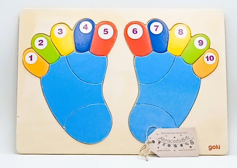 Les orteils de pieds en bois - GOKi