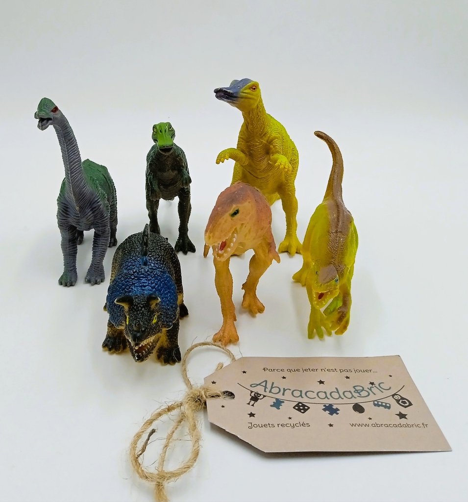 Lot 6 figurines dinosaures