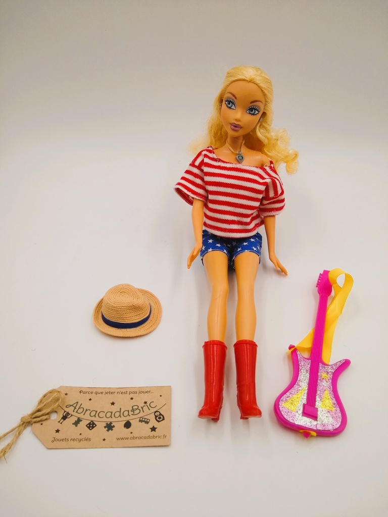 Poupée bratz "mustang 90s" et sa guitare - MATTEL 