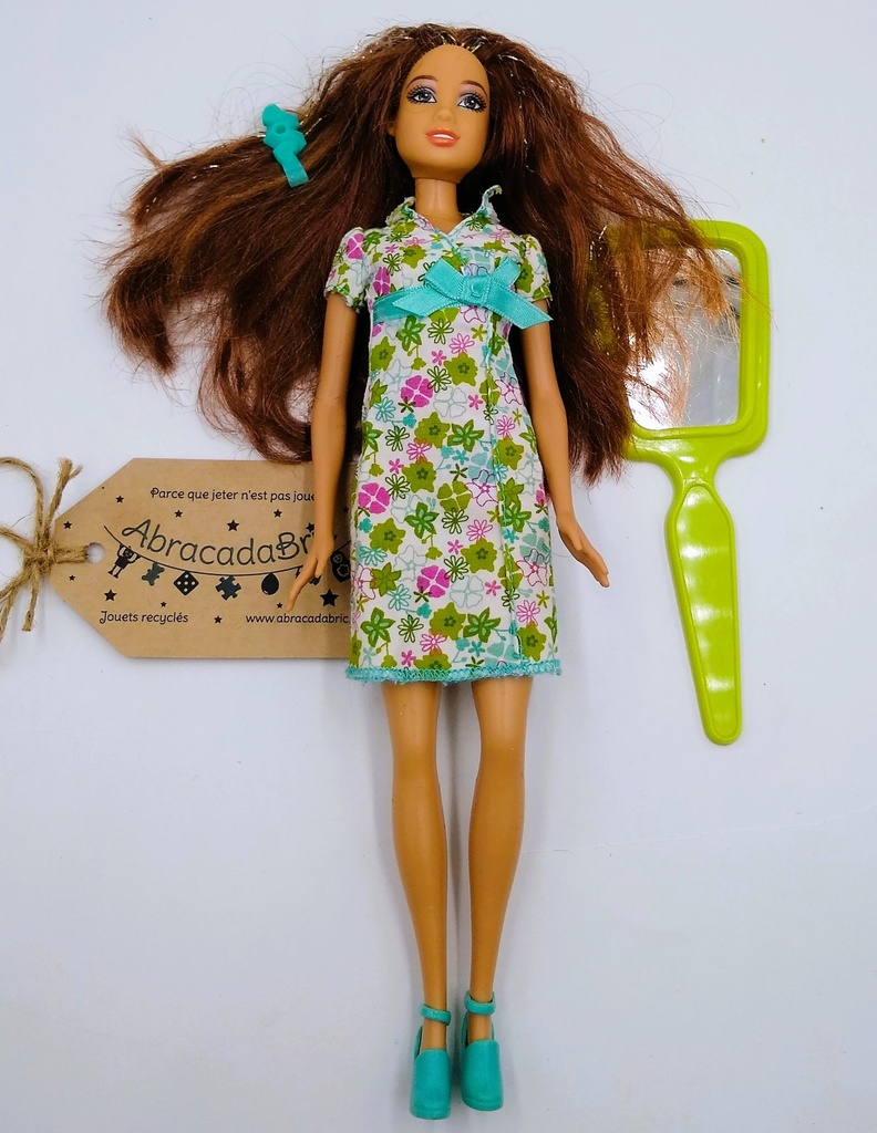 Barbie en robe verte - MATTEL