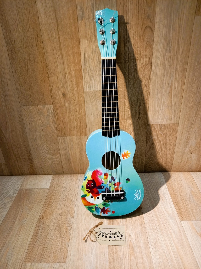 Guitare en bois - ViLAC