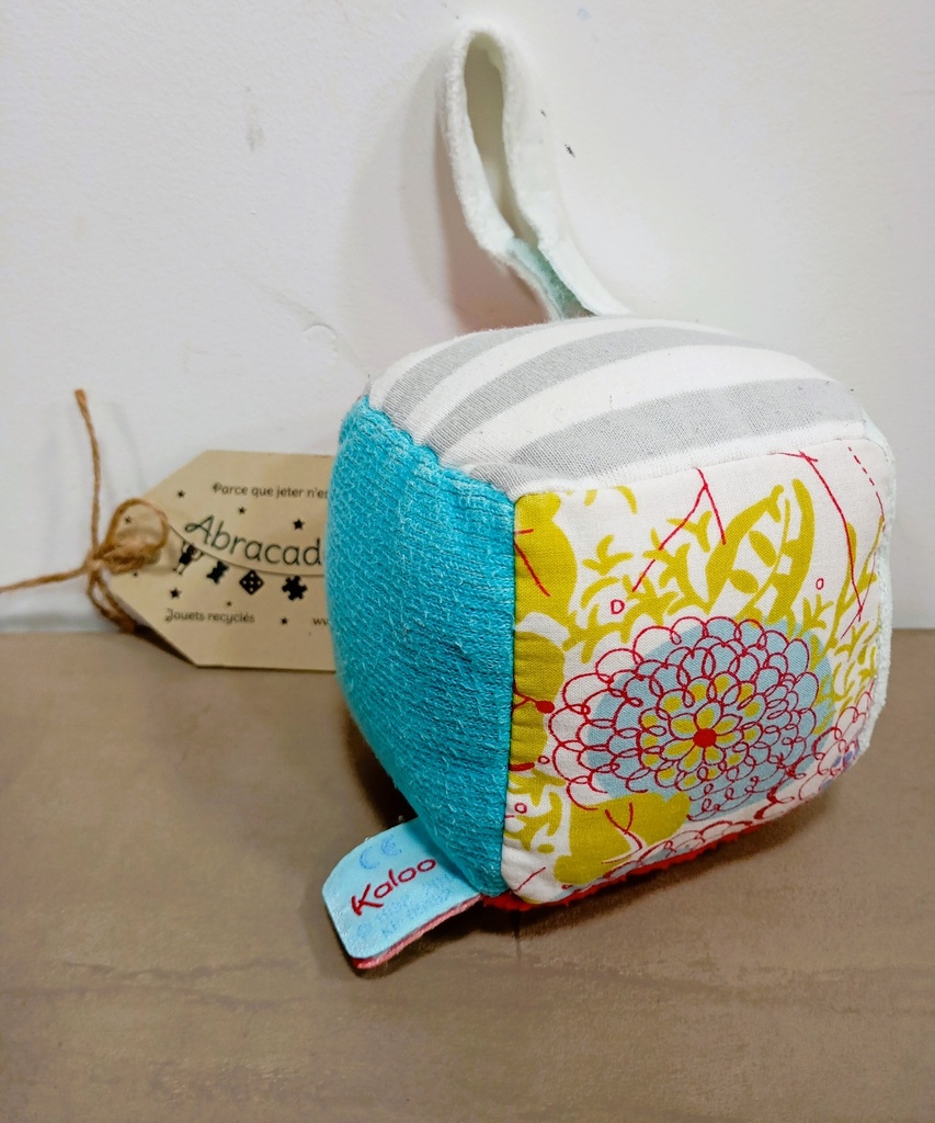 Cube hochet à accrocher - KALOO
