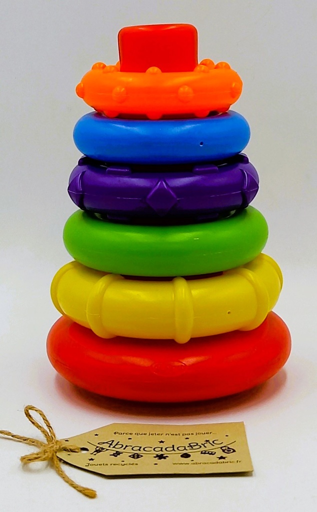 Pyramide d'anneaux empilable - PLAYGRO