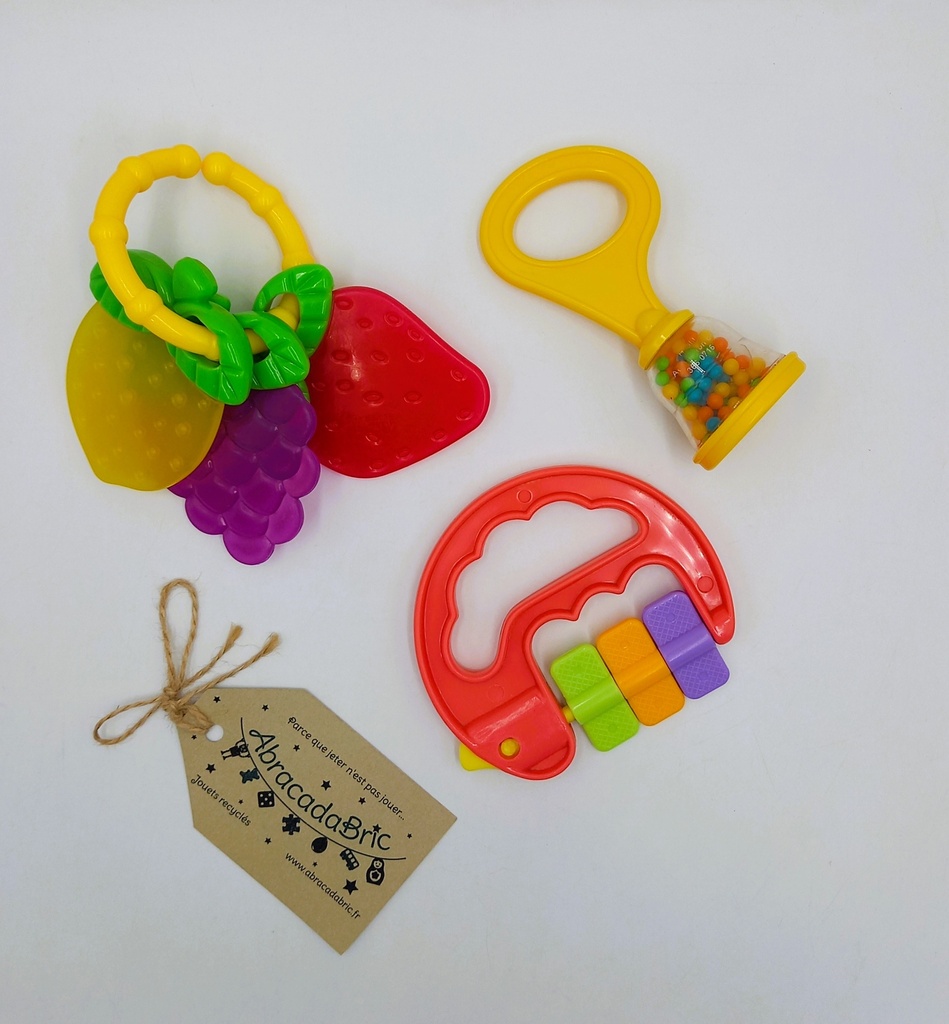 Lot x3 hochets   