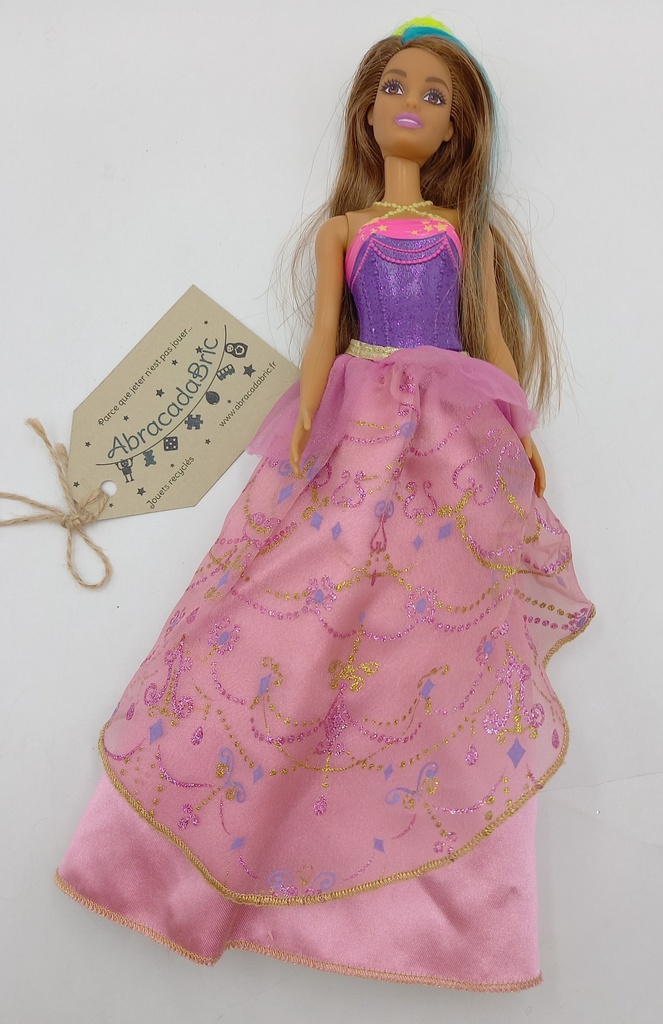Barbie avec sa robe réversible - MATTEL  