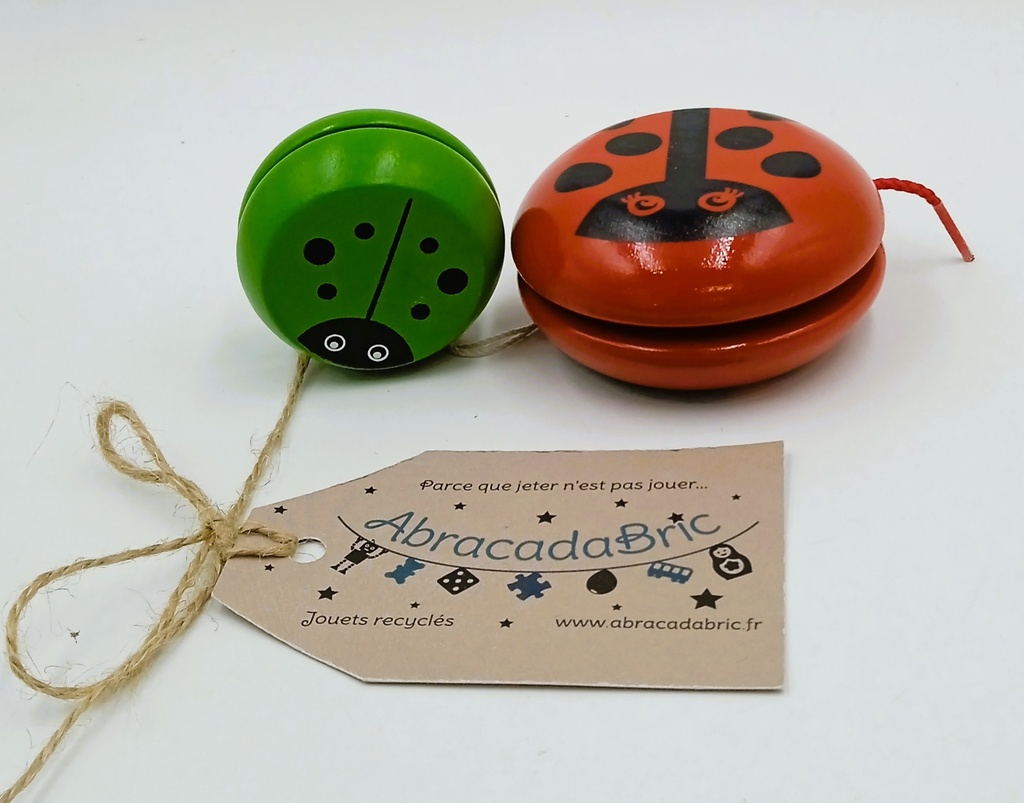 Yoyo coccinelle en bois