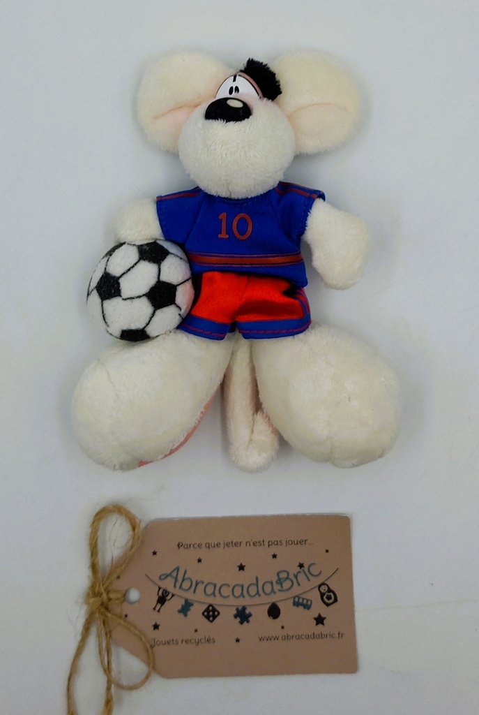 Diddle joue au foot