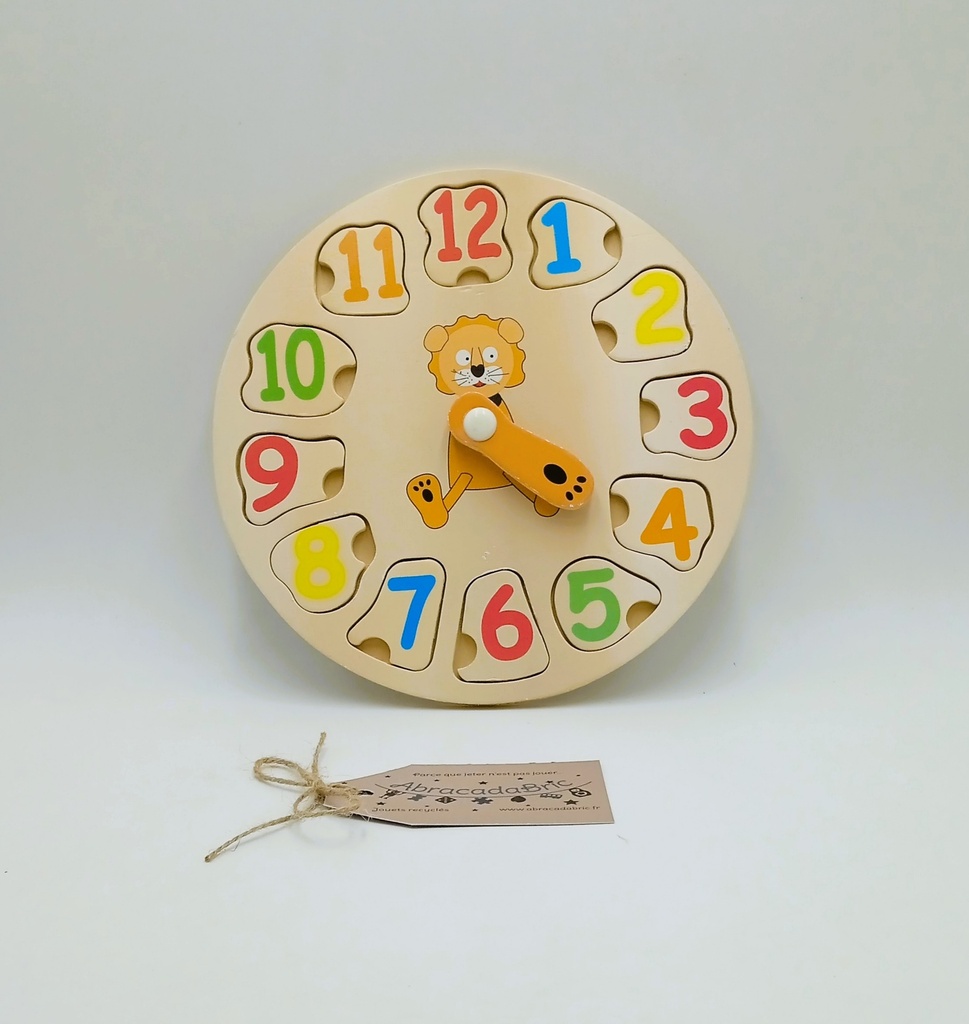 Horloge en bois