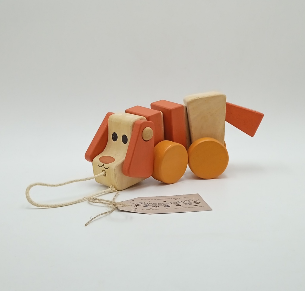 Chien à tirer en bois