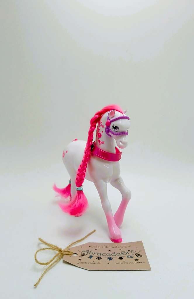 Cheval blanc et rose 