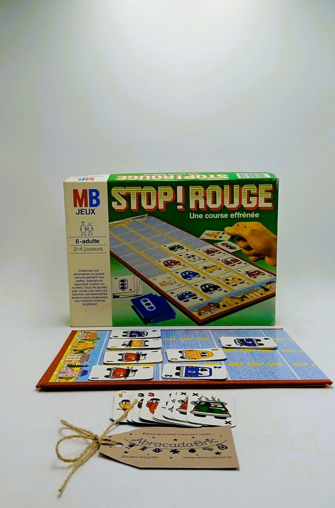 STOP ! Rouge, une course effrennée - MB Jeux 