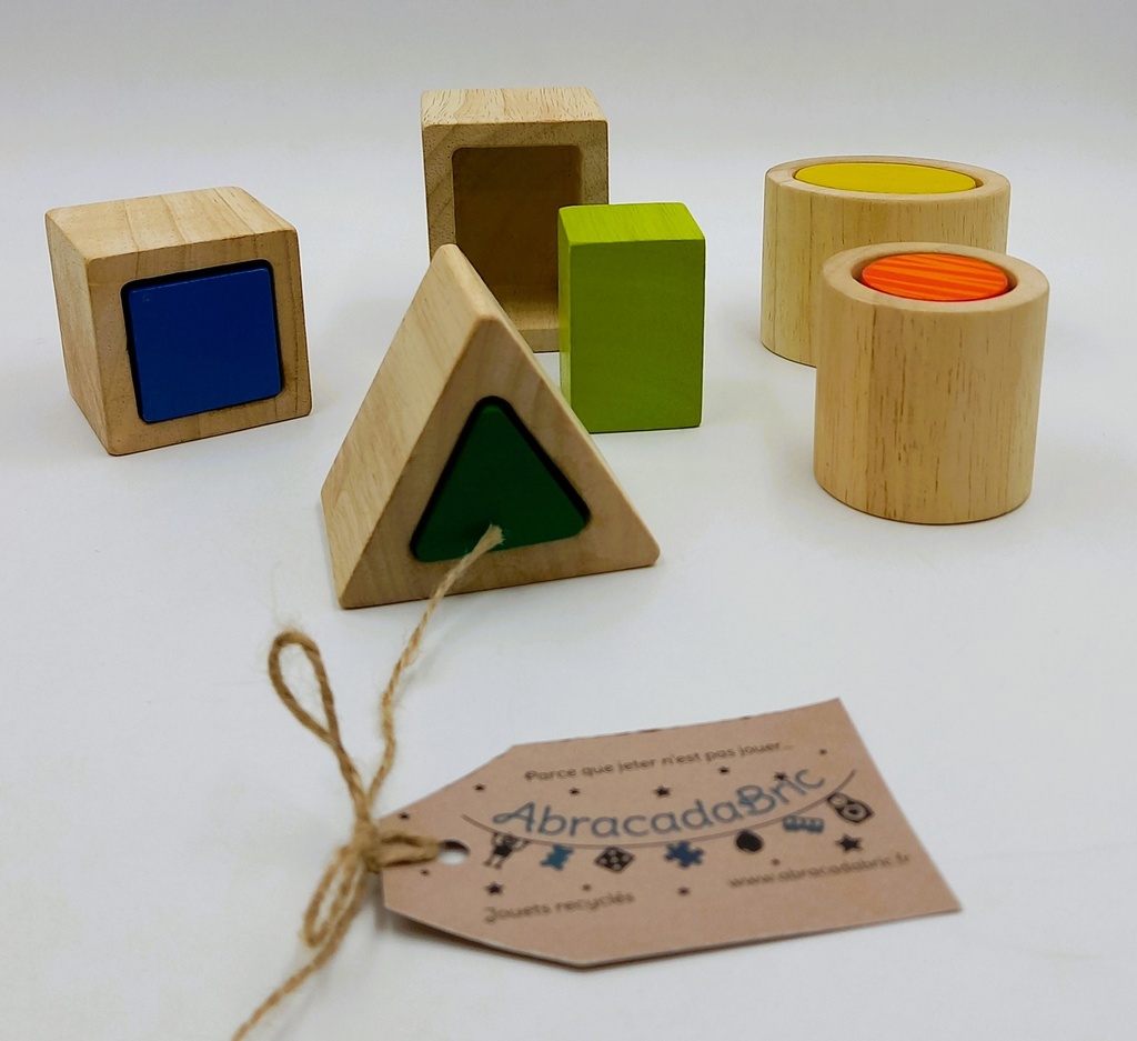 Formes géométriques à imbriquer - PLAN TOYS