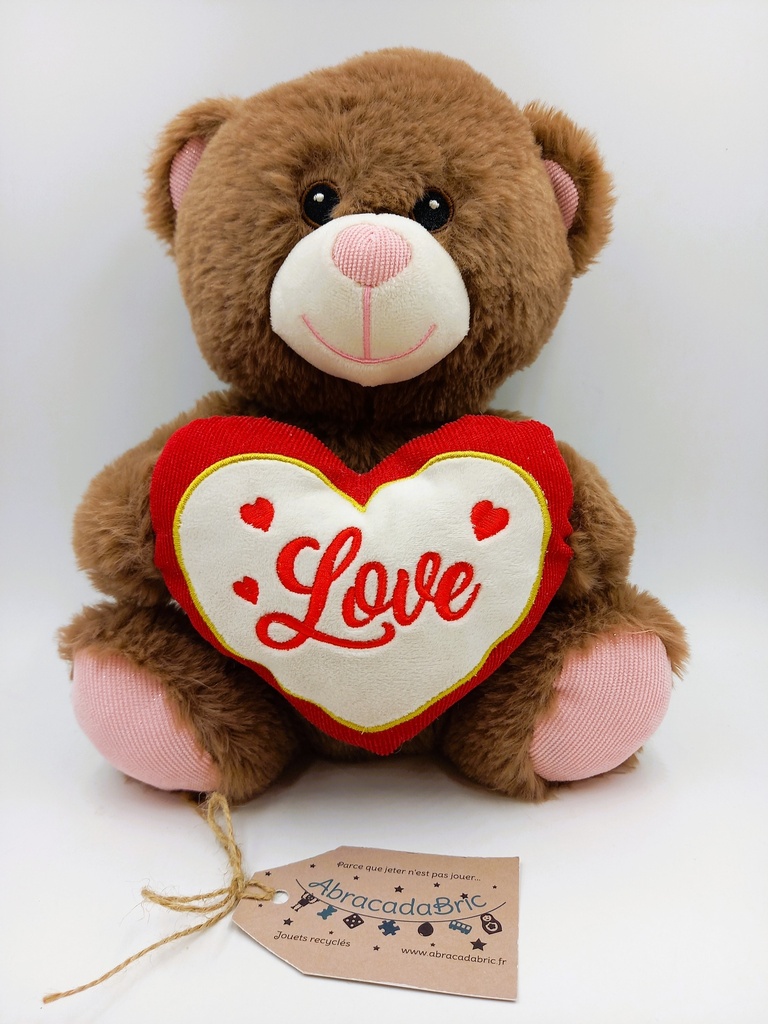 Ours en peluche avec coeur 28cm