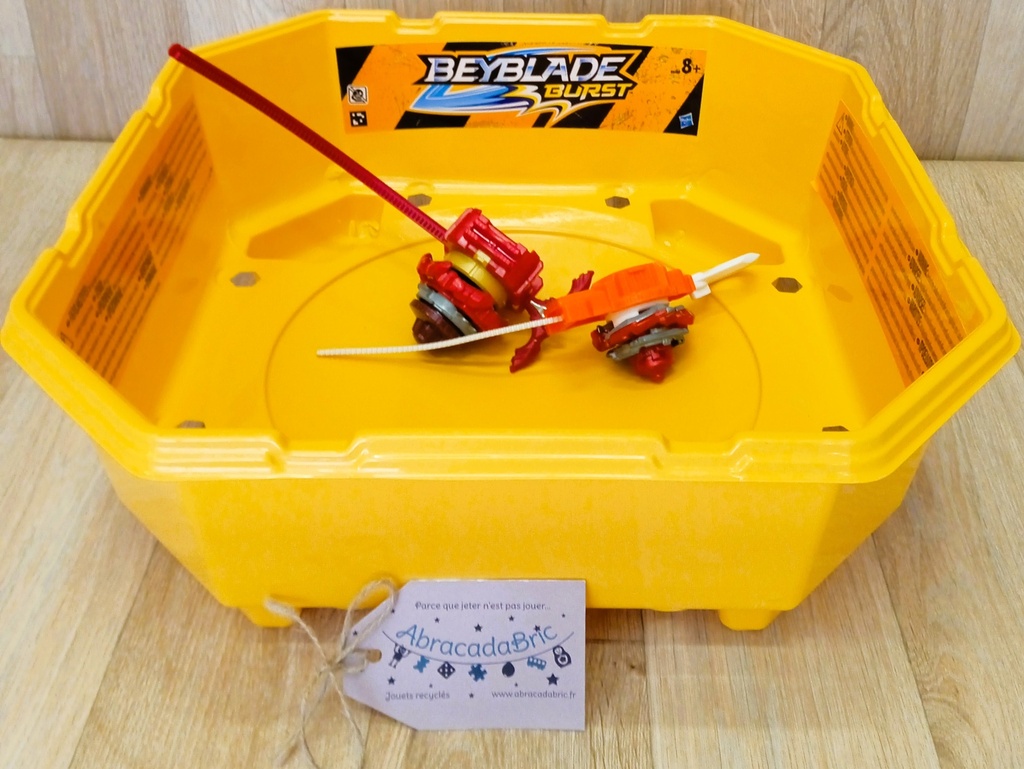 Arène Beyblade - HASBRO  