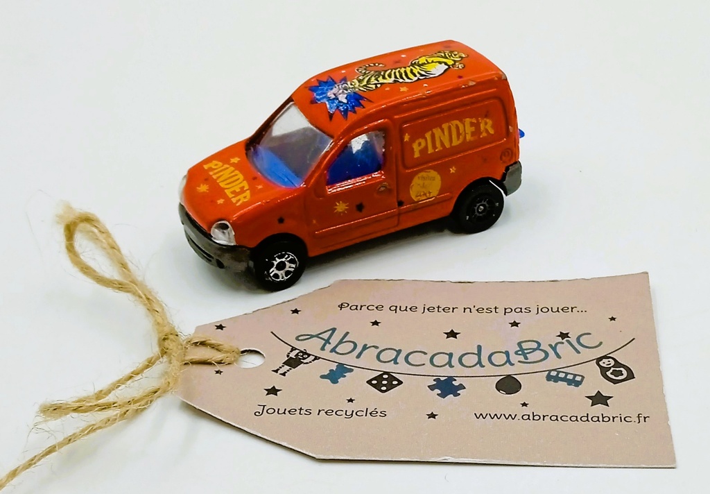 Renault Kangoo du cirque Pinder - MAJORETTE
