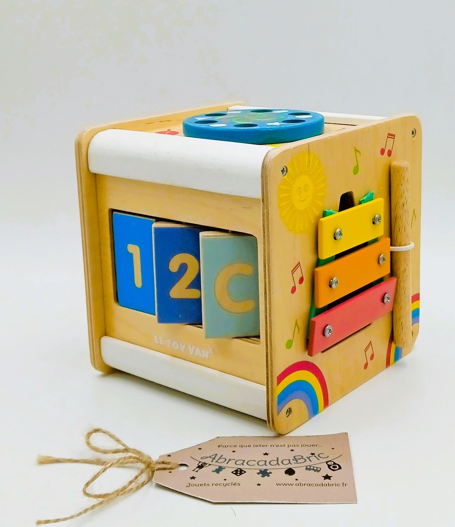 Petit cube d'activités - LE TOY VAN