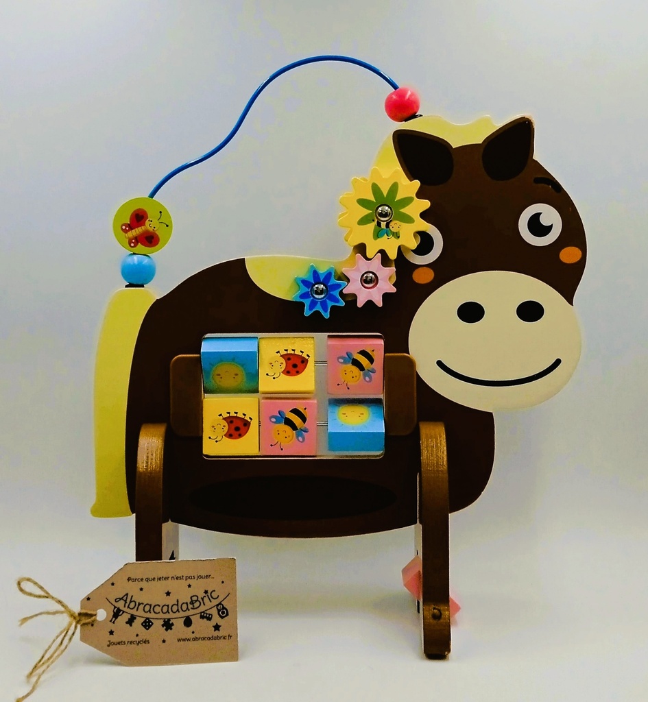 Cheval en bois jeu d'éveil