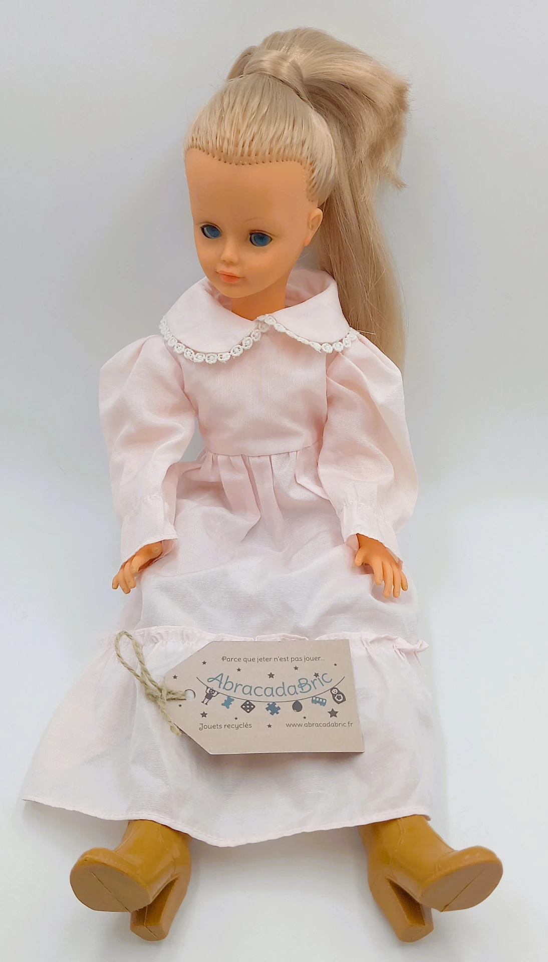 poupée blonde 50cm