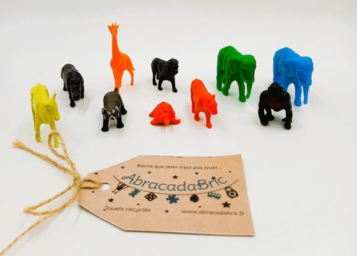 Lot 10 figurines animaux