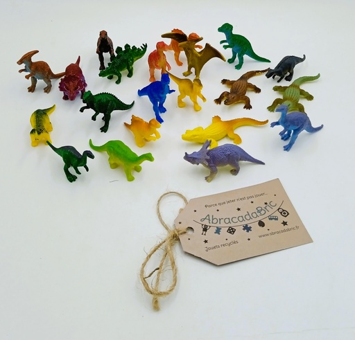 Lot 21 figurines petits dinosaures