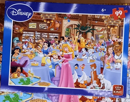 Puzzle le banquet du Disney club 99p - KiNG