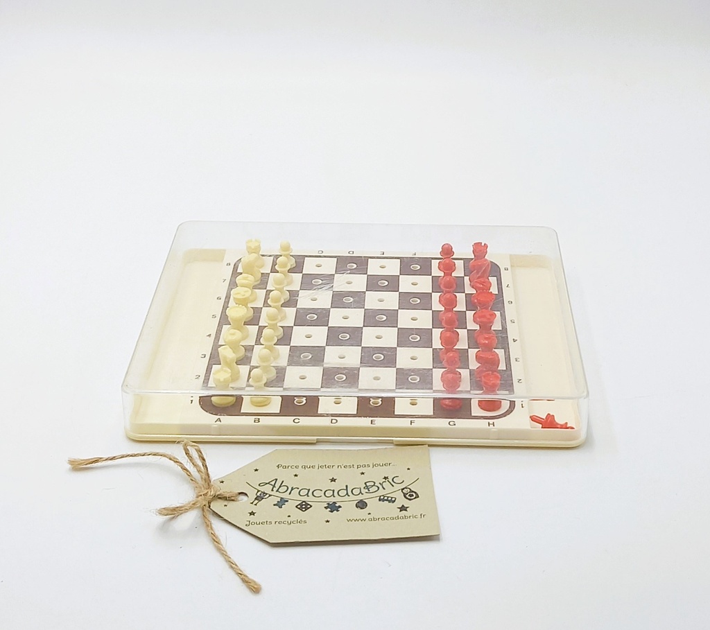 Jeu d'échecs de voyage trous/ergots 155 X 130 mm