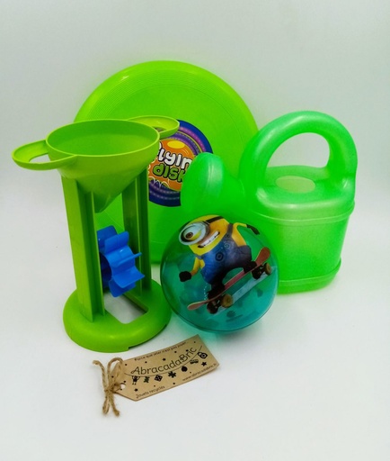 Mon kit de jeu de plage vert