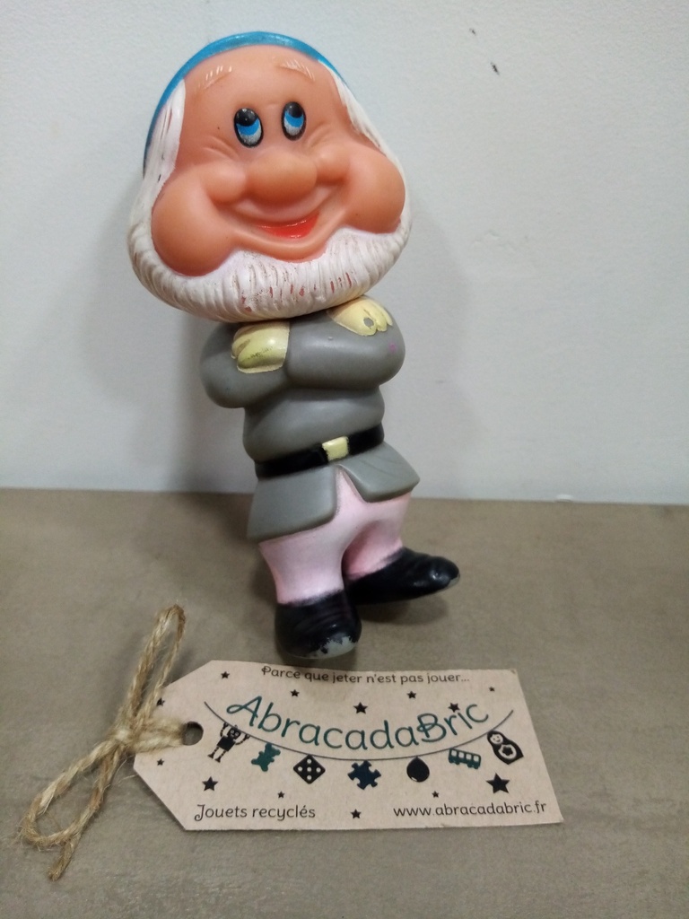 Figurine - Disney - Blanche Neige et les Sept Nains - Atchoum