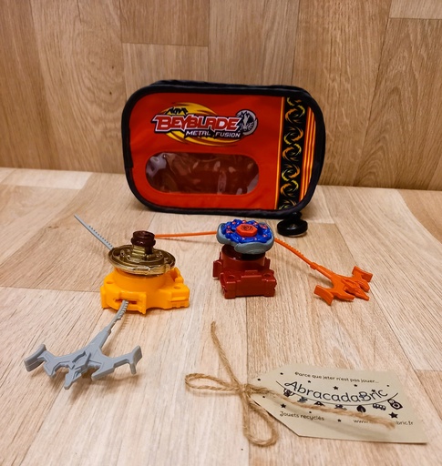 Trousse 2 toupies - BEYBLADE 