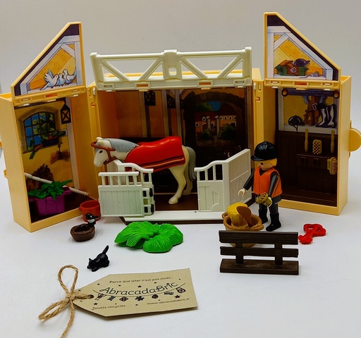 Coffret écurie country transportable - PLAYMOBiL 
