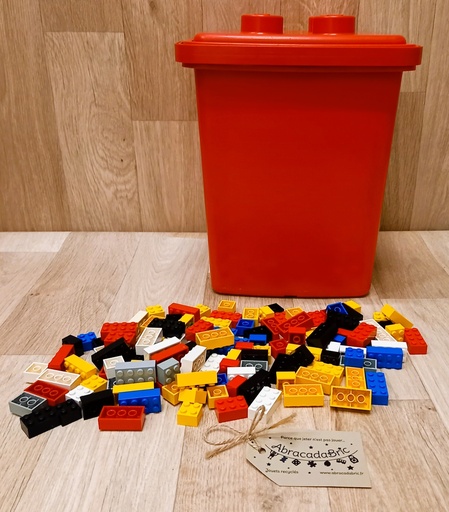 Boite rouge de briques   - LEGO 