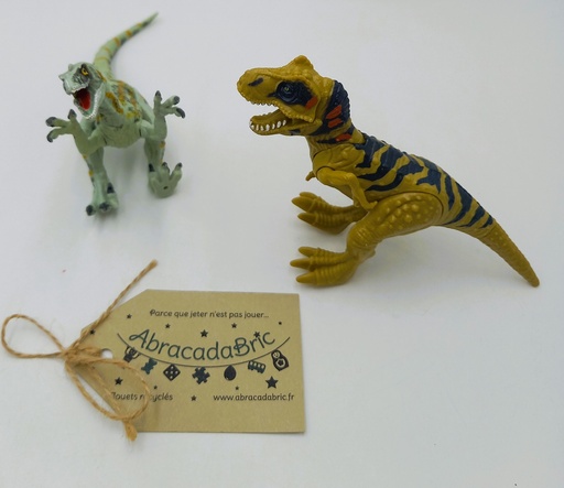Lot 2 dinosaures 15cm 