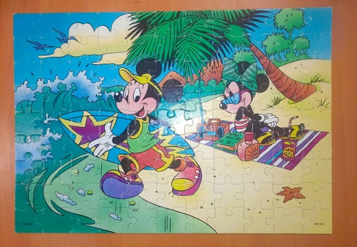 Puzzle "Mickey et Minnie à la plage" 99p