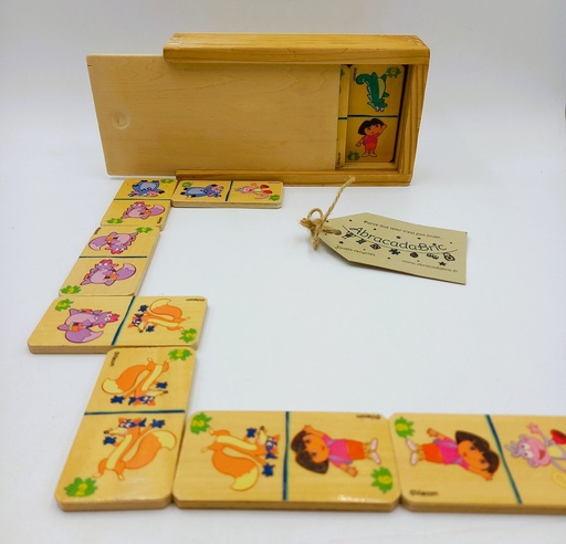 Domino Dora