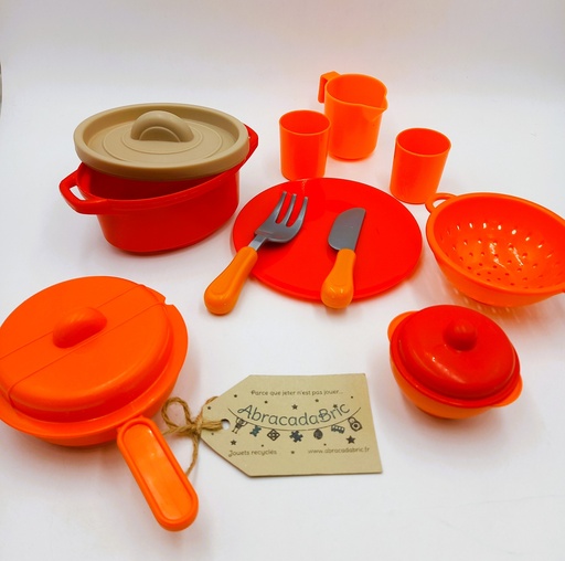 Dinette orange et rouge 20 pièces