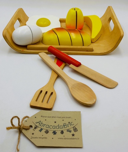 Mon petit déjeuner en bois 