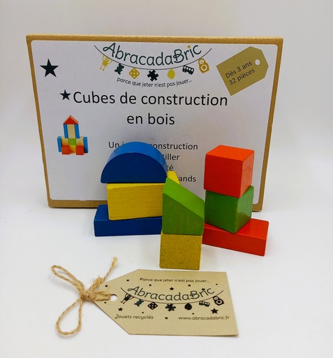 Cubes de construction en bois 32p