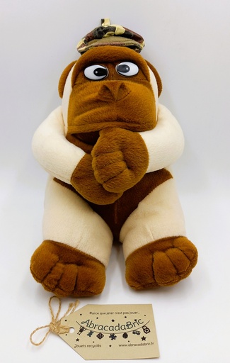 Gorille avec sa casquette 27cm - VAN DE WALLE