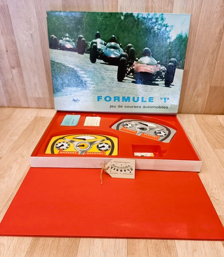 Formule 1 - Jeu de courses automobiles - MIRO COMPANY