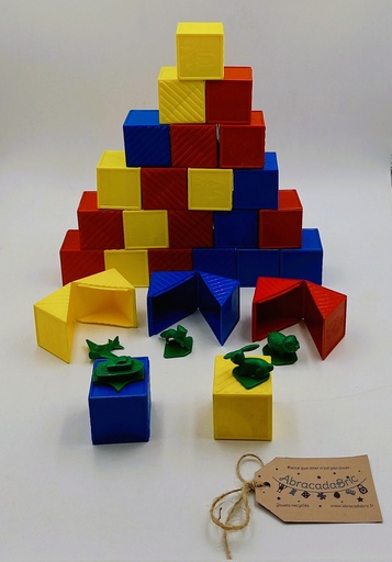 Cubes alphabet + personnages