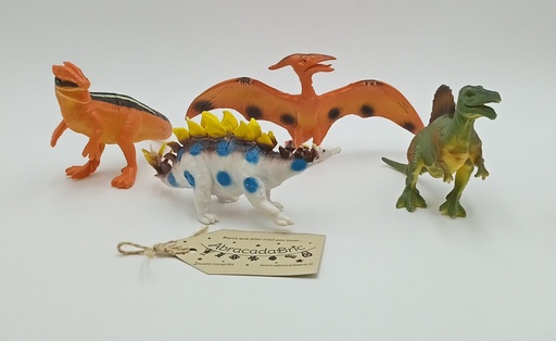 Lot 4 dinosaures   