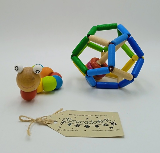 Hochets chenille et space 