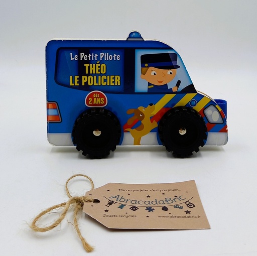Le petit pilote "Théo le policier" - BOUT'CHOU