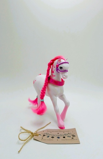 Cheval blanc et rose 