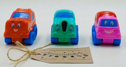 Lot 3 petites voitures 