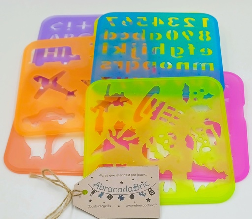 Lot de 7 pochoirs -TUPPERTOYS